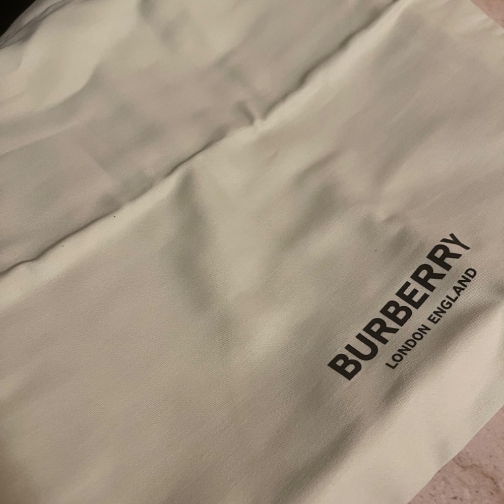 Men’s Burberry sneakers - Picture 6 of 11